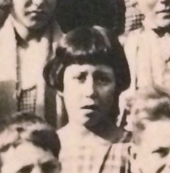 Hazel Echeveria, 2nd Grade in 1923